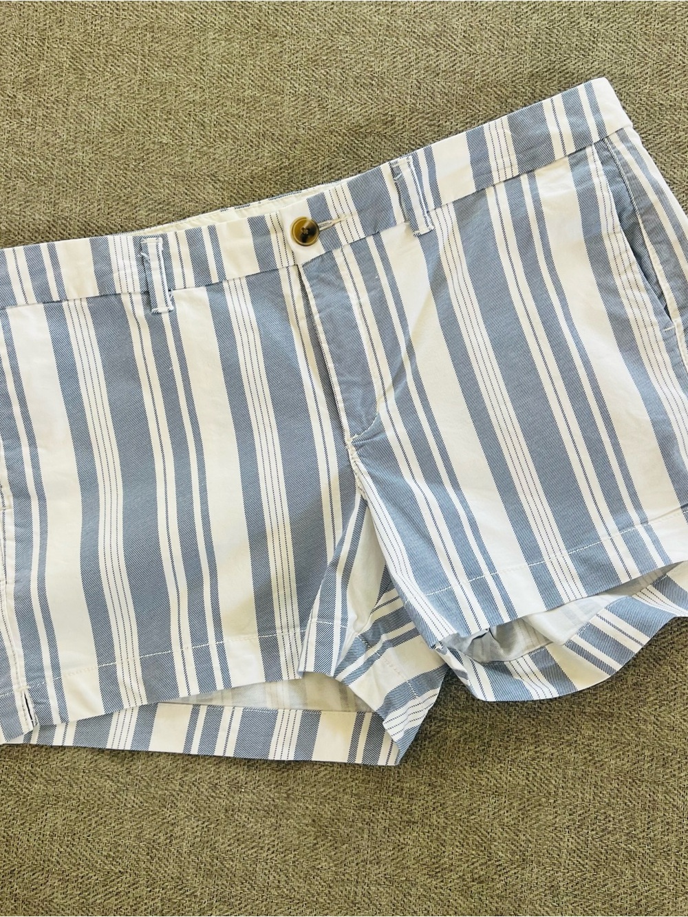 Old Navy Womens Everyday Short Blue & White Stripe Sz 12